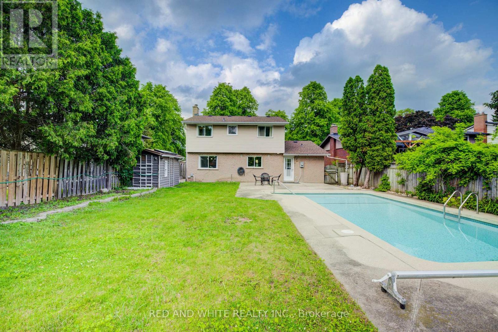 68 Parkview Crescent, Waterloo, Ontario  N2A 1L9 - Photo 45 - X12212994