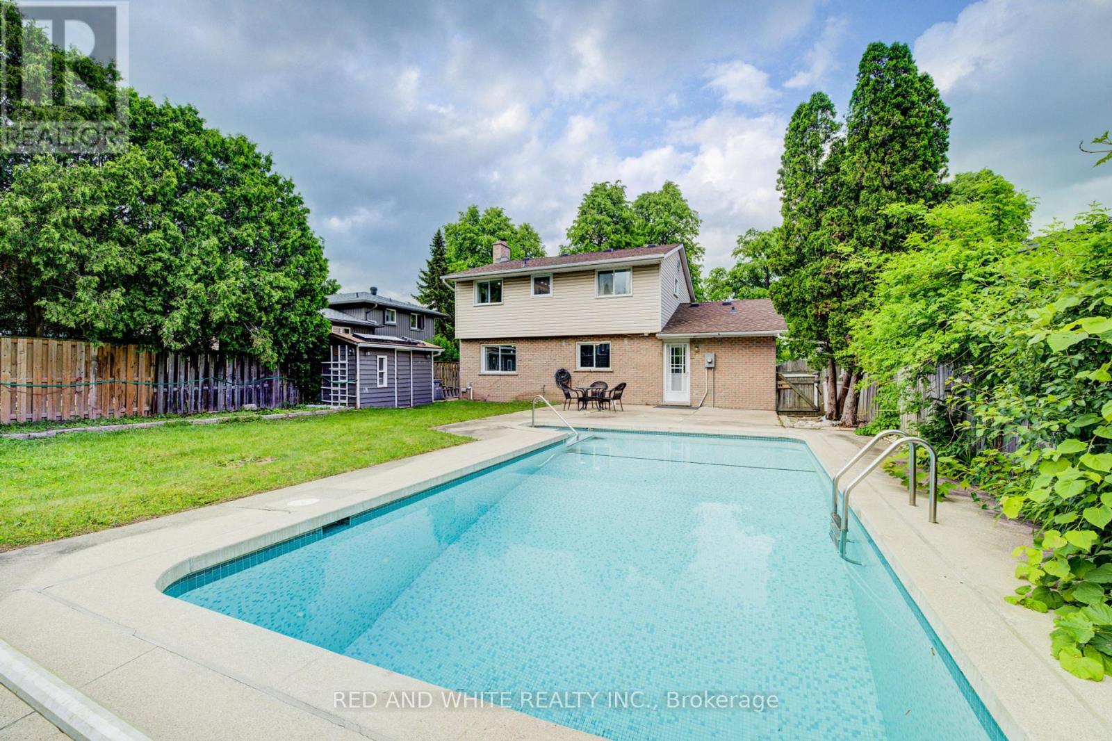 68 Parkview Crescent, Waterloo, Ontario  N2A 1L9 - Photo 46 - X12212994