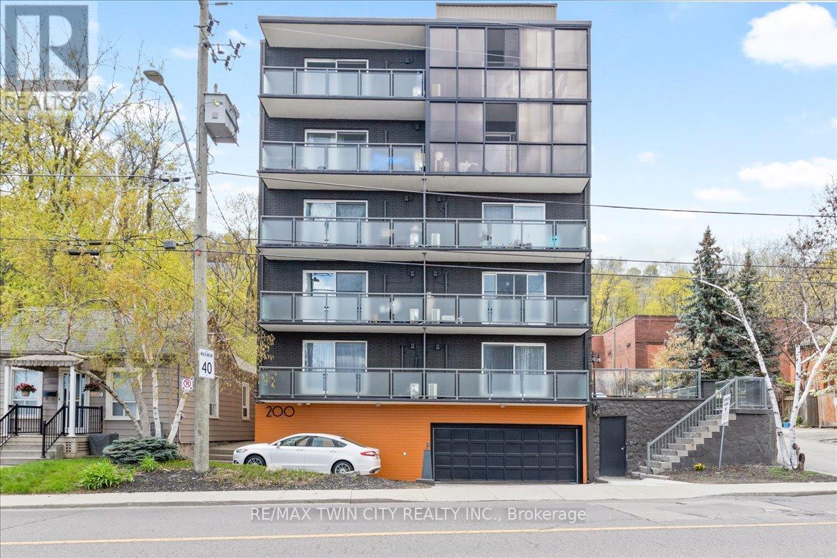 600 - 200 CHARLTON AVENUE E, Hamilton, Ontario