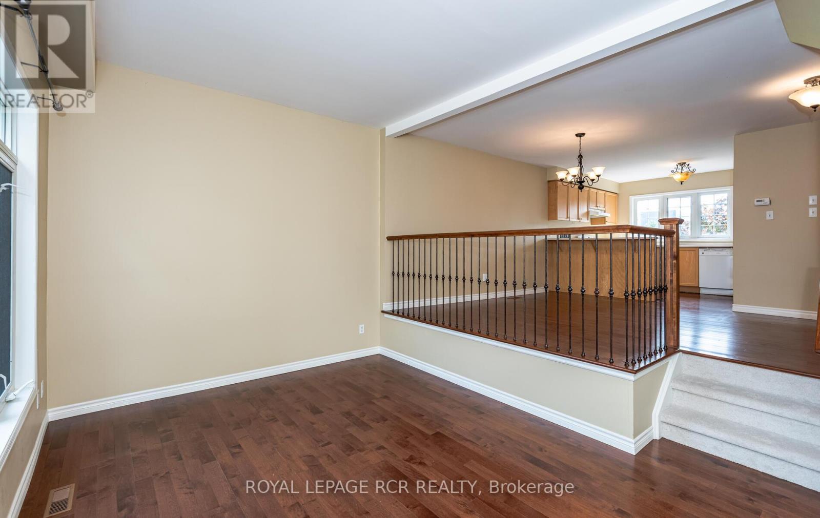 22 Sandelwood Court, Aurora (Bayview Wellington), Ontario  L4G 7M9 - Photo 7 - N12212007
