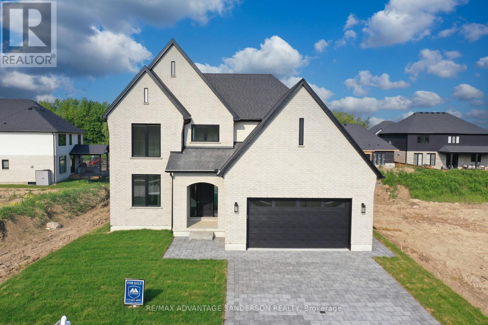 174 Timberwalk Trail, Middlesex Centre, Ontario  N0M 2A0 - Photo 2 - X12102061