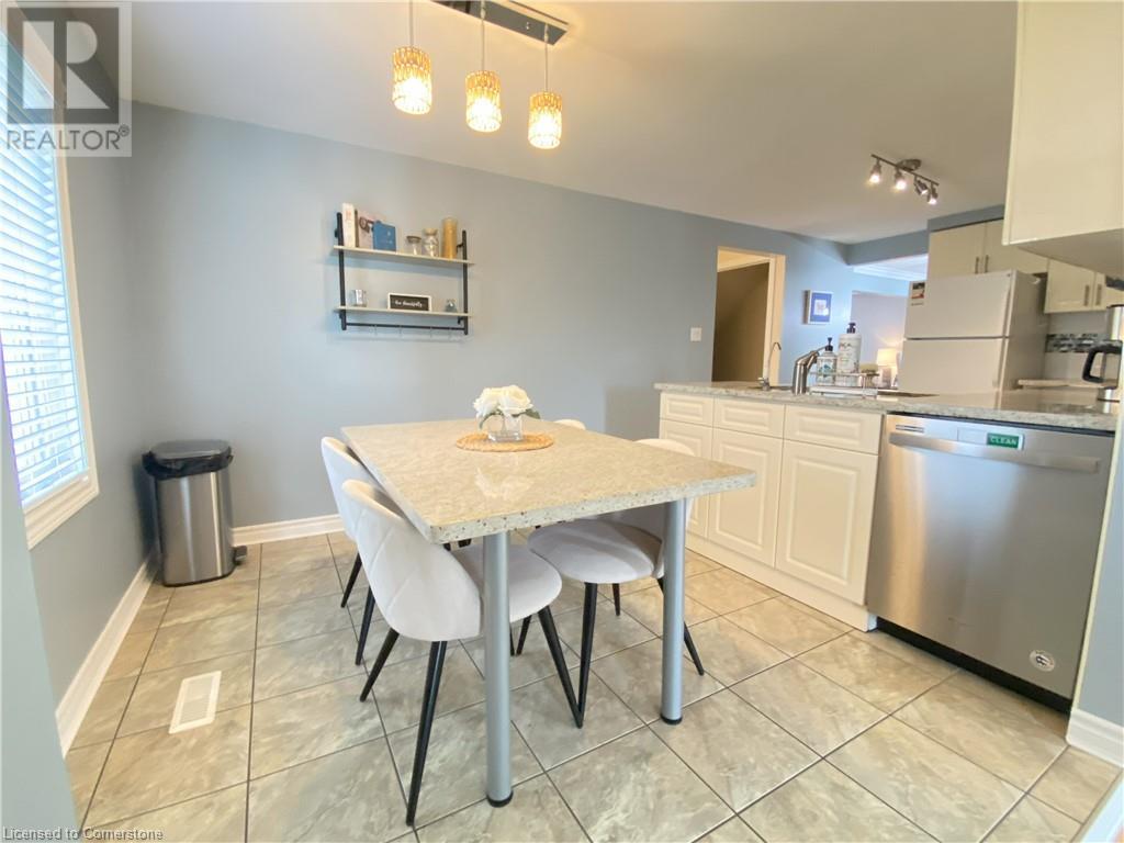 641 Fern Road, Waterloo, Ontario  N2V 1G4 - Photo 11 - 40739718