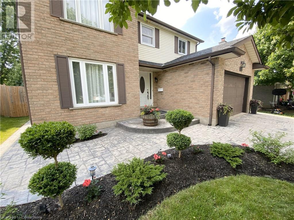 641 Fern Road, Waterloo, Ontario  N2V 1G4 - Photo 2 - 40739718