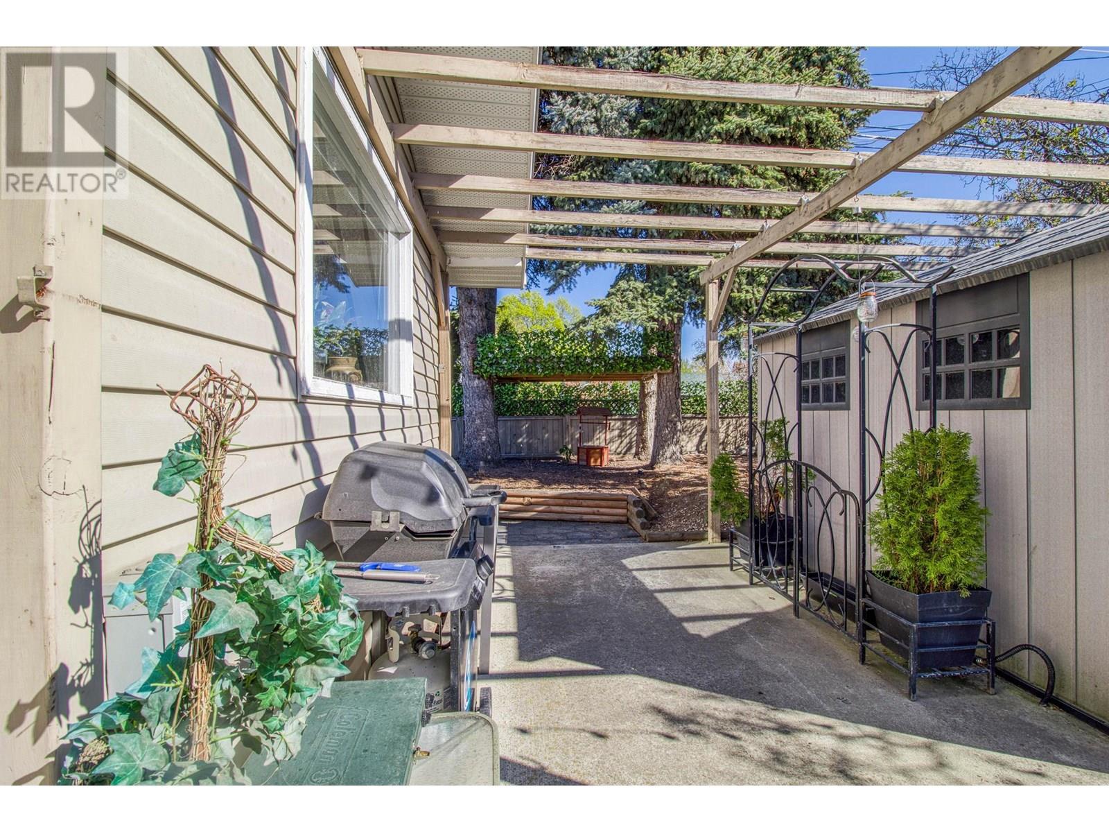 553 All Star Court, Kelowna, British Columbia  V1X 5N7 - Photo 34 - 10351598