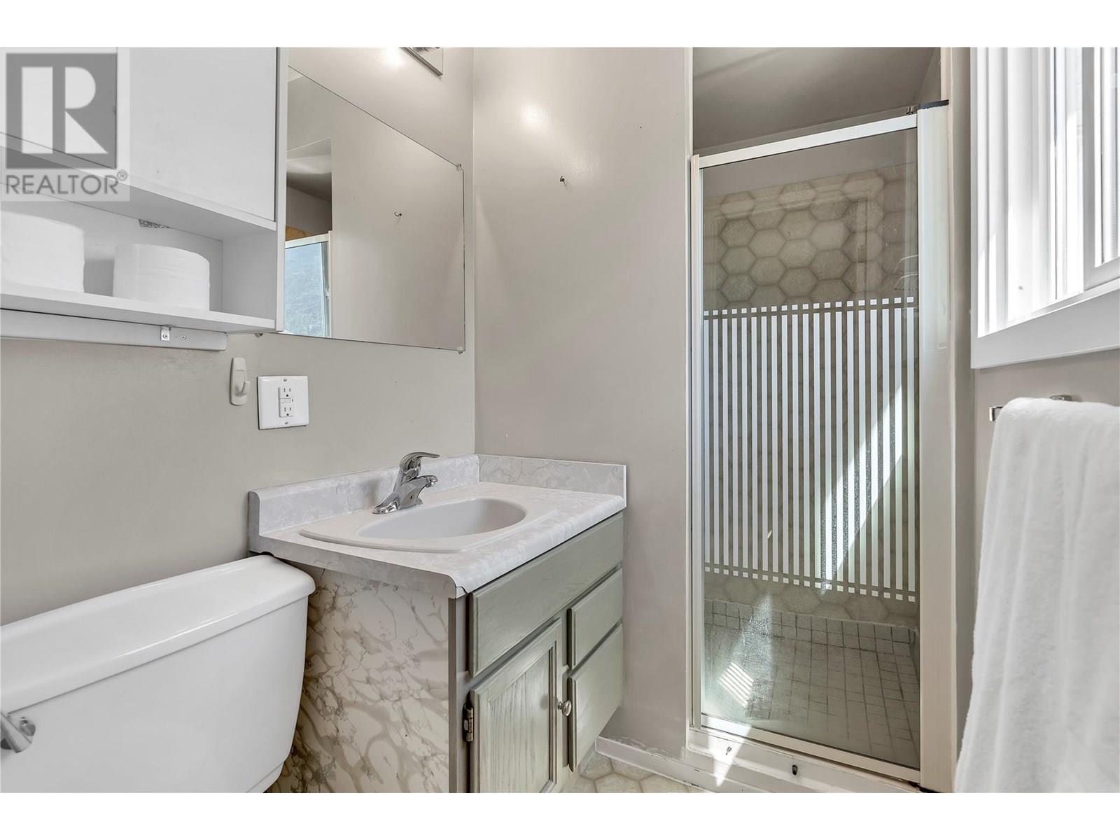 531 3rd Avenue, Keremeos, British Columbia  V1L 2B3 - Photo 16 - 10351080