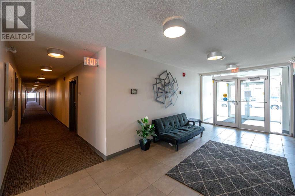 Property at 302, 4818 Varsity Drive NW image 3