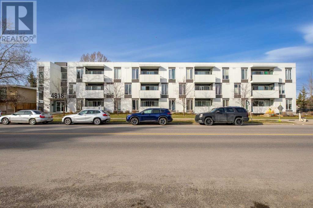Property at 302, 4818 Varsity Drive NW image 2