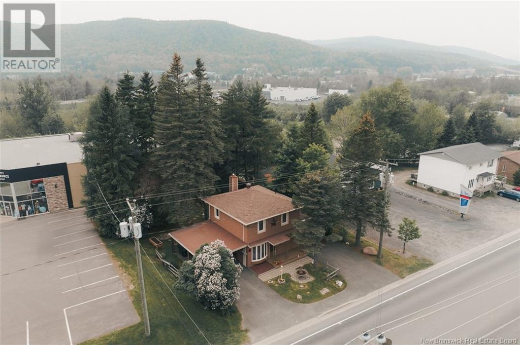696 Victoria Street, Edmundston, New Brunswick  E3V 3S9 - Photo 31 - NB120603