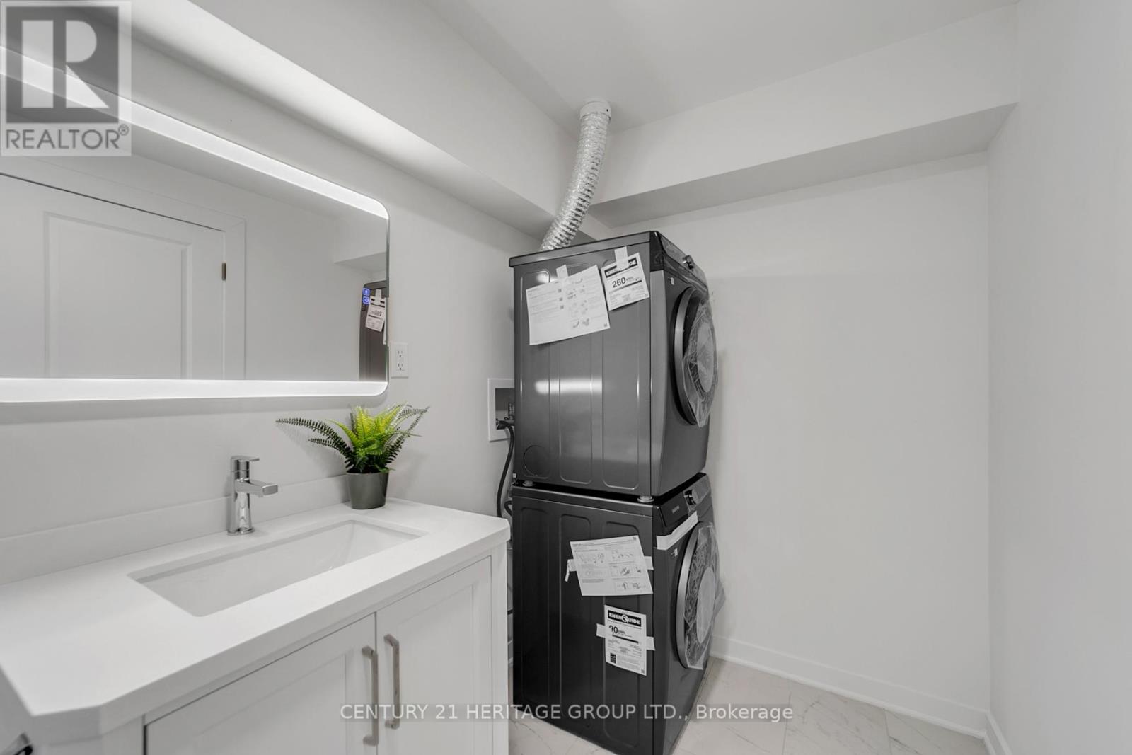 Bsmnt - 516 Seaview Heights, East Gwillimbury, Ontario  L9N 0Y3 - Photo 7 - N12211453
