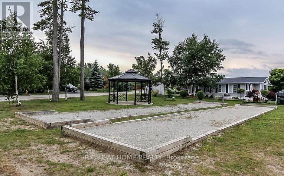7 Nipagon Circle, Wasaga Beach, Ontario  L9Z 2M2 - Photo 35 - S12062740
