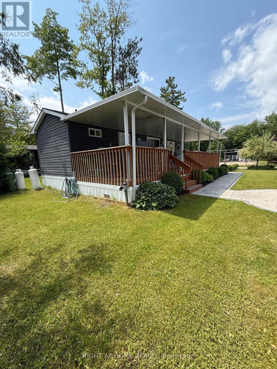 7 Nipagon Circle, Wasaga Beach, Ontario  L9Z 2M2 - Photo 8 - S12062740