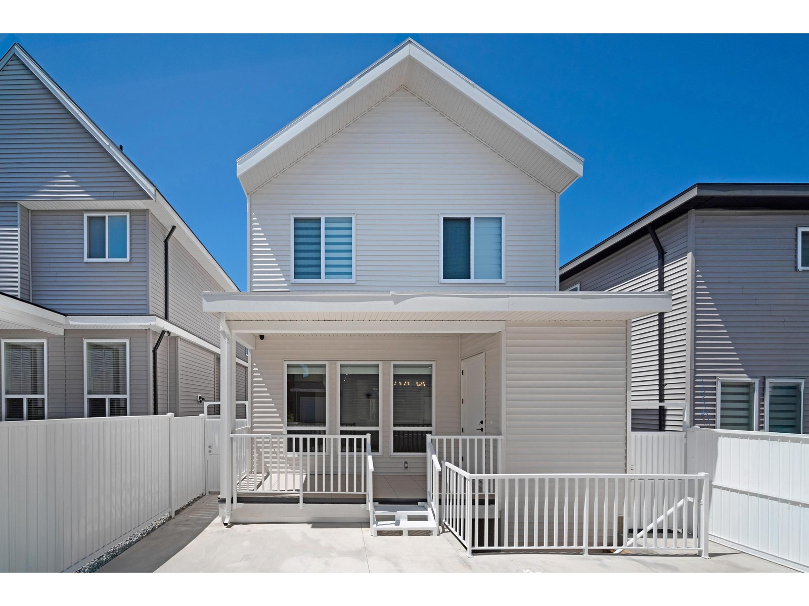 5930 139a Street, Surrey, British Columbia  V3X 0G6 - Photo 3 - R3014072