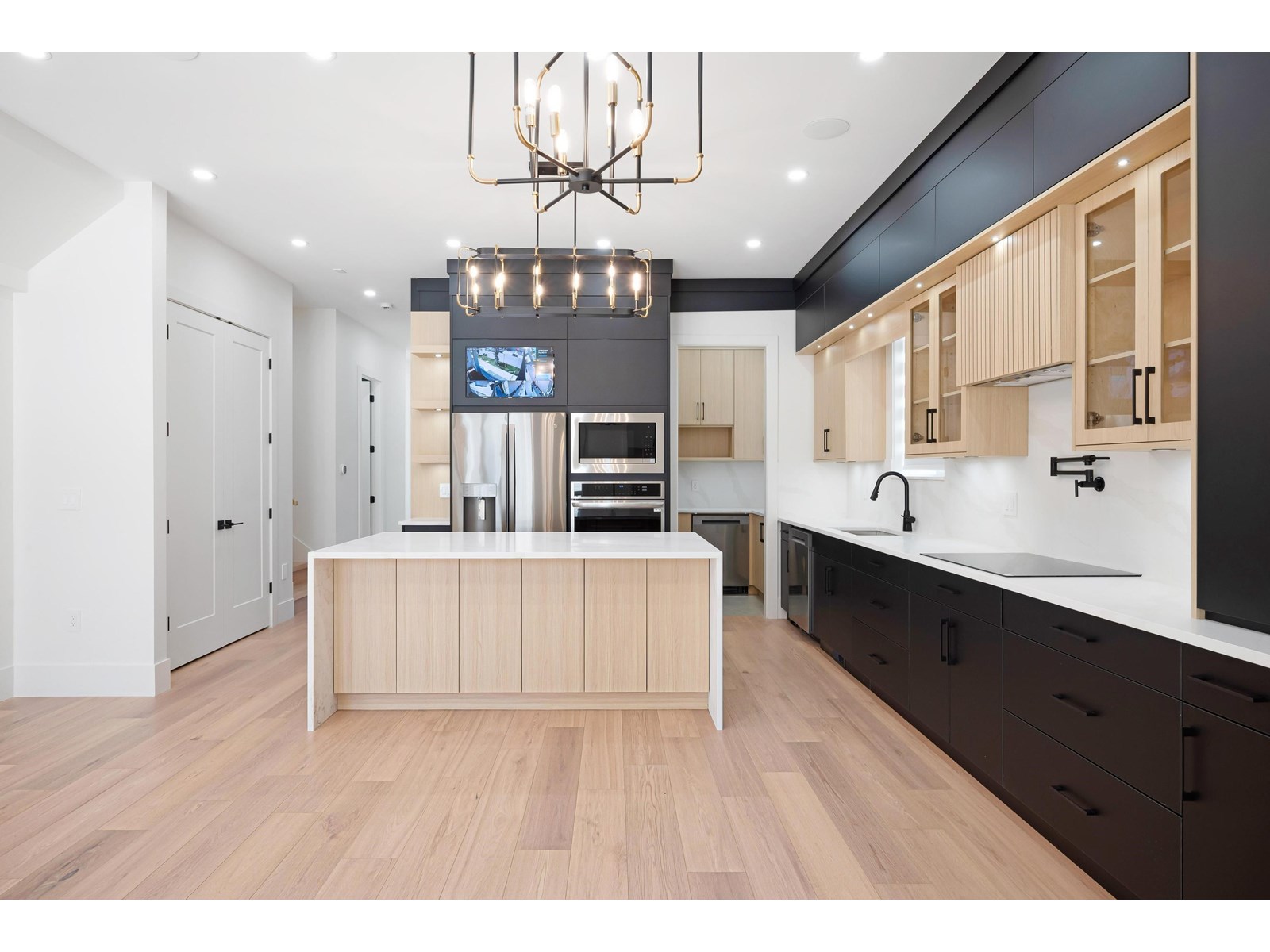 5930 139a Street, Surrey, British Columbia  V3X 0G6 - Photo 9 - R3014072