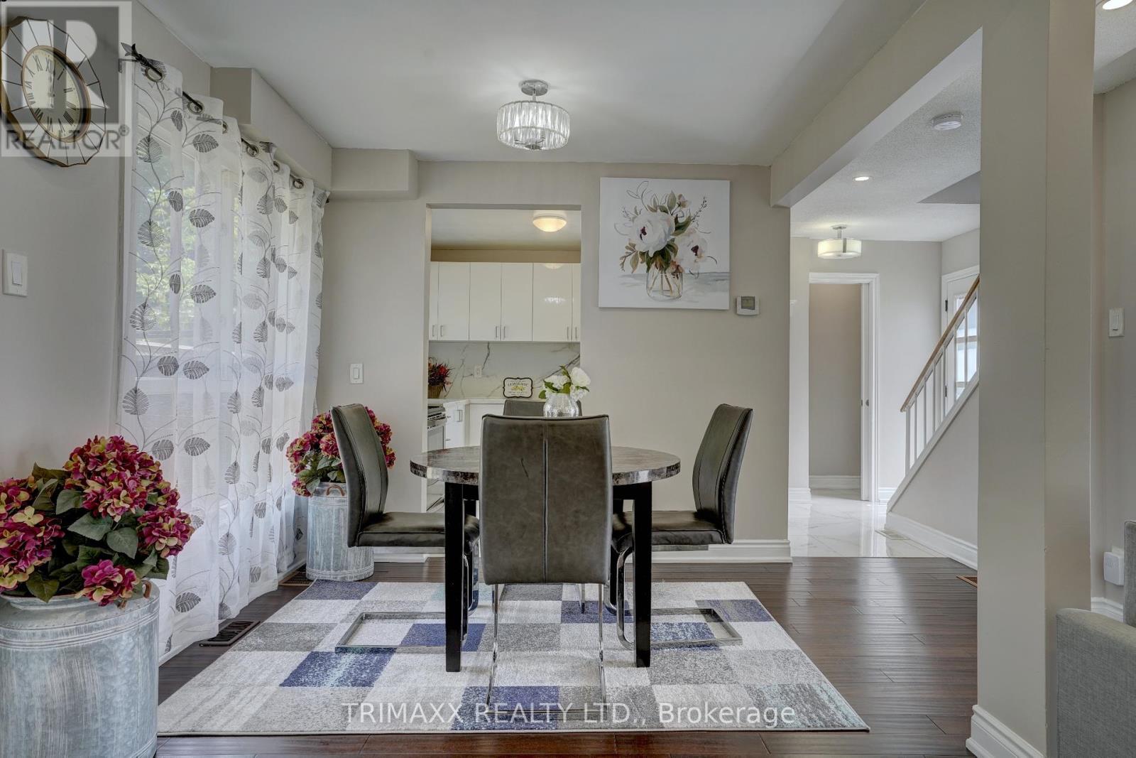 13 Havendale Ct Court, Brampton (Central Park), Ontario  L6S 2B5 - Photo 5 - W12203103