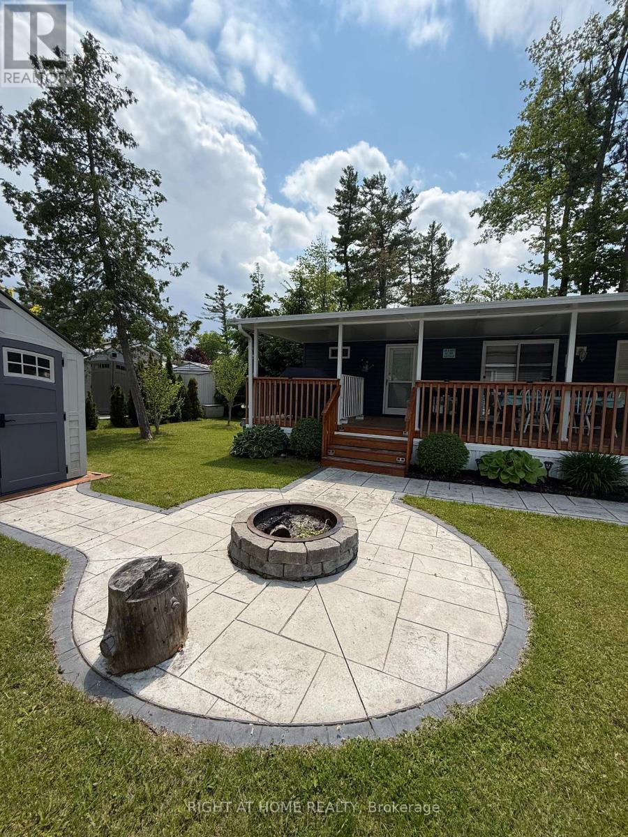 7 Nipagon Circle, Wasaga Beach, Ontario  L9Z 2M2 - Photo 5 - S12062740