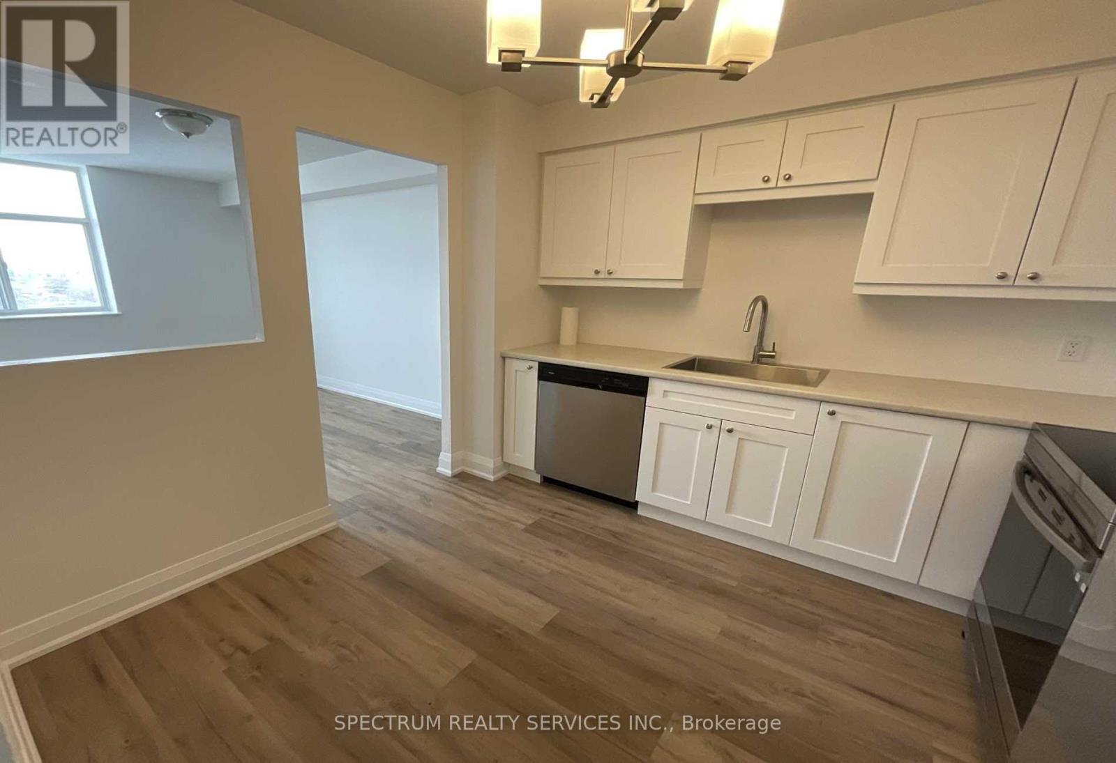 903 - 3559 Eglinton Avenue W, Toronto, Ontario  M6M 5C6 - Photo 6 - W12212331