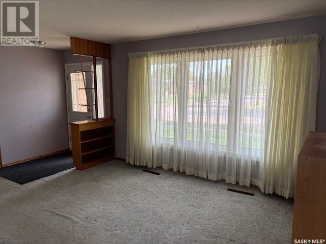 123 Centre Avenue, Canora, Saskatchewan  S0A 0L0 - Photo 2 - SK009104