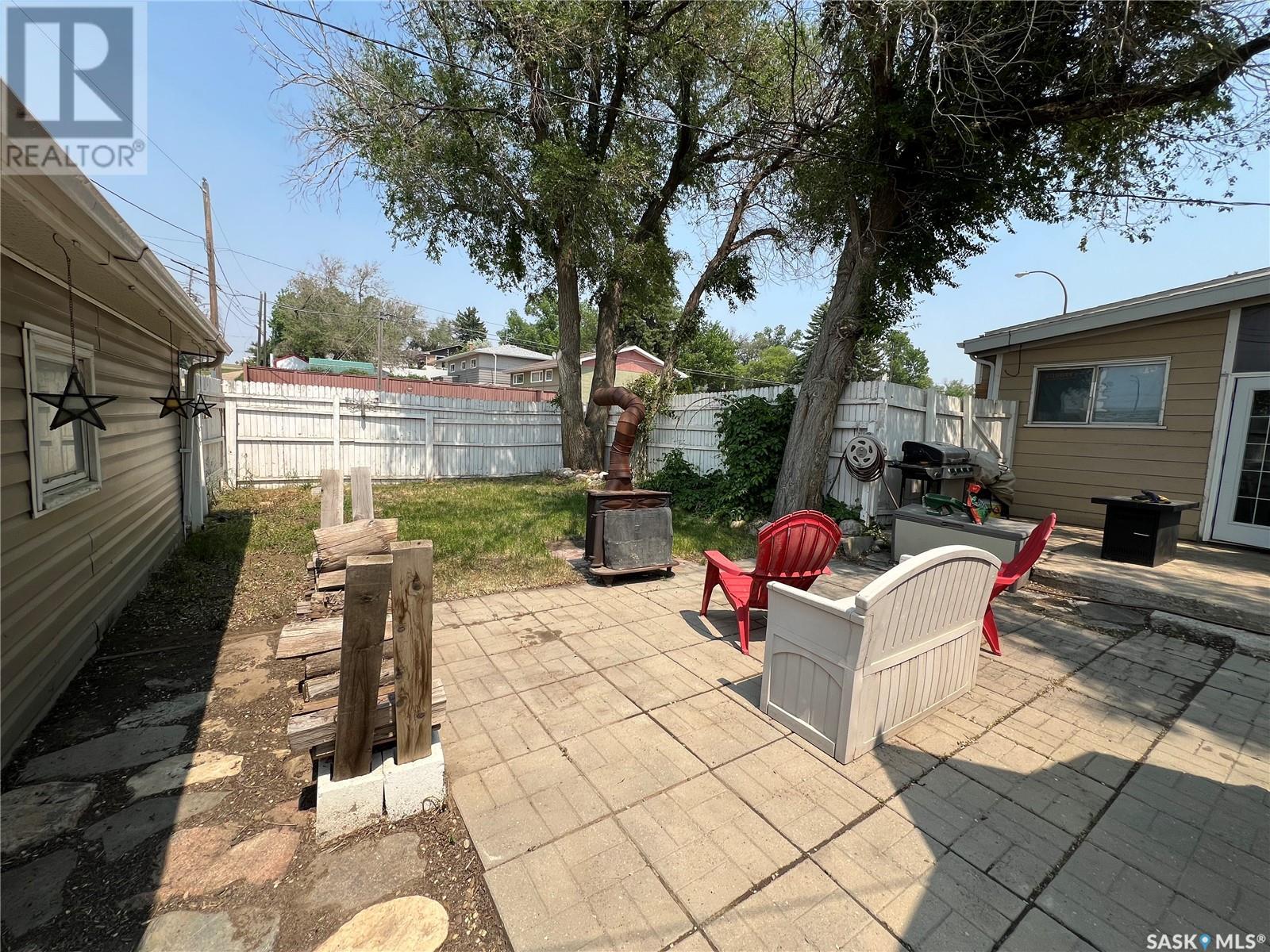 284 10th Avenue Nw, Swift Current, Saskatchewan  S9H 1P1 - Photo 39 - SK009060