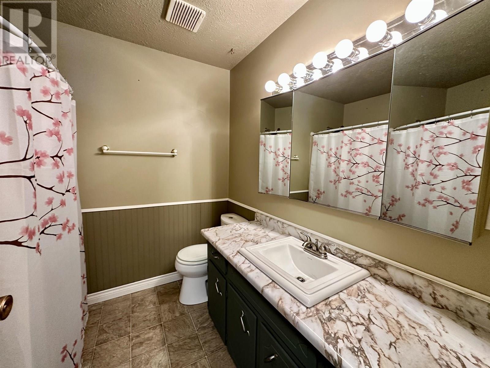 3777 Hillcrest Road, Prince George, British Columbia  V2N 5R1 - Photo 17 - R3014265
