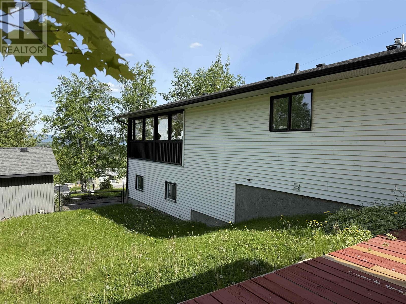 3777 Hillcrest Road, Prince George, British Columbia  V2N 5R1 - Photo 34 - R3014265