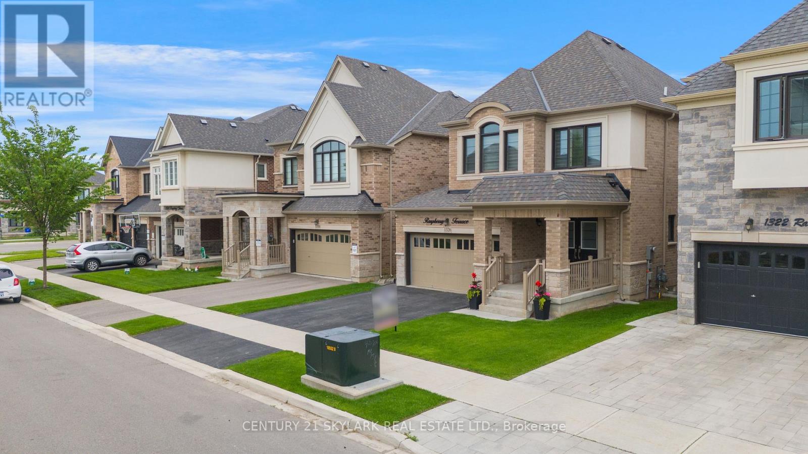 1326 Raspberry Terrace, Milton, Ontario  L9E 1N3 - Photo 3 - W12096536