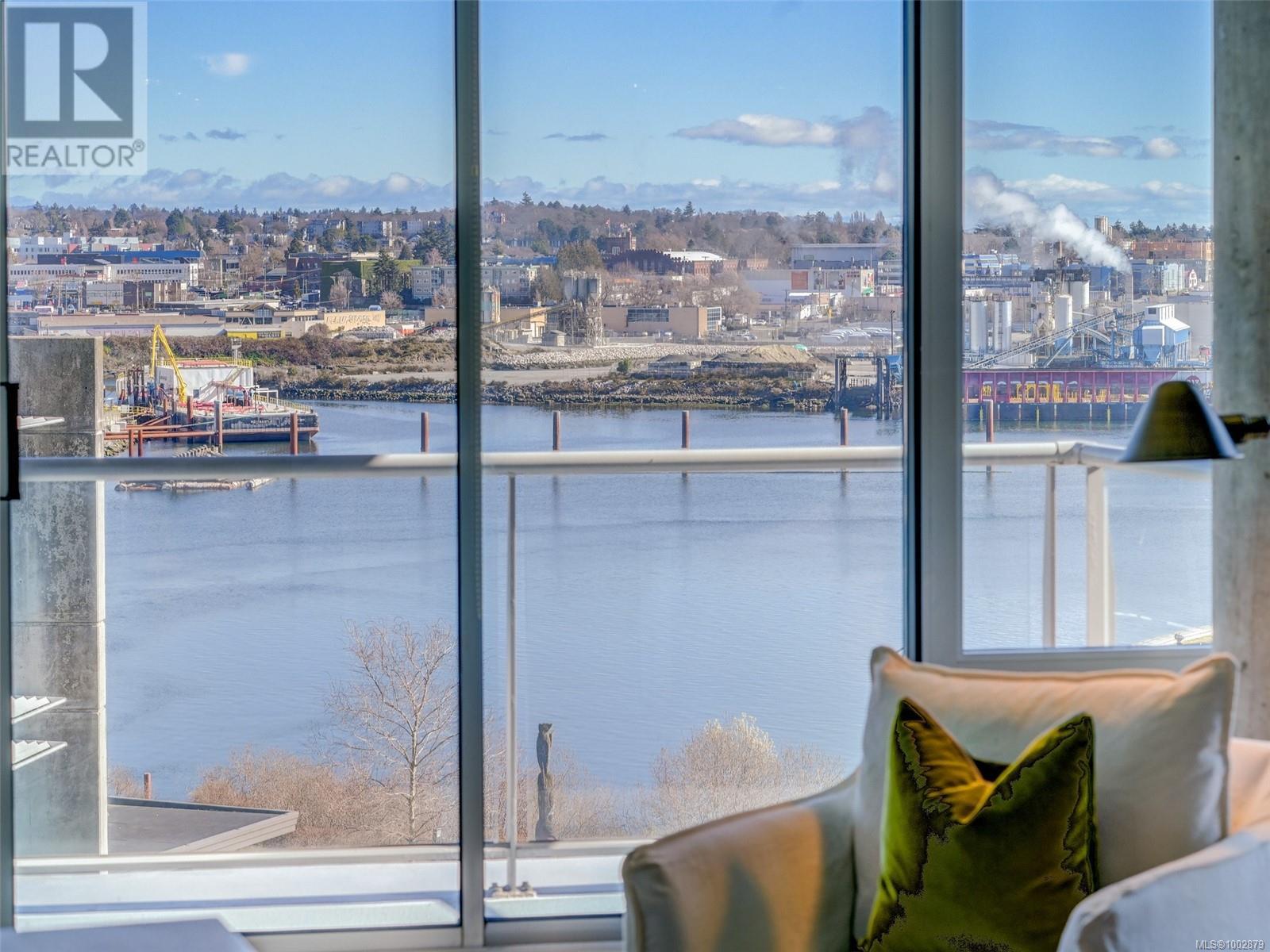714 160 Wilson St, Victoria, British Columbia