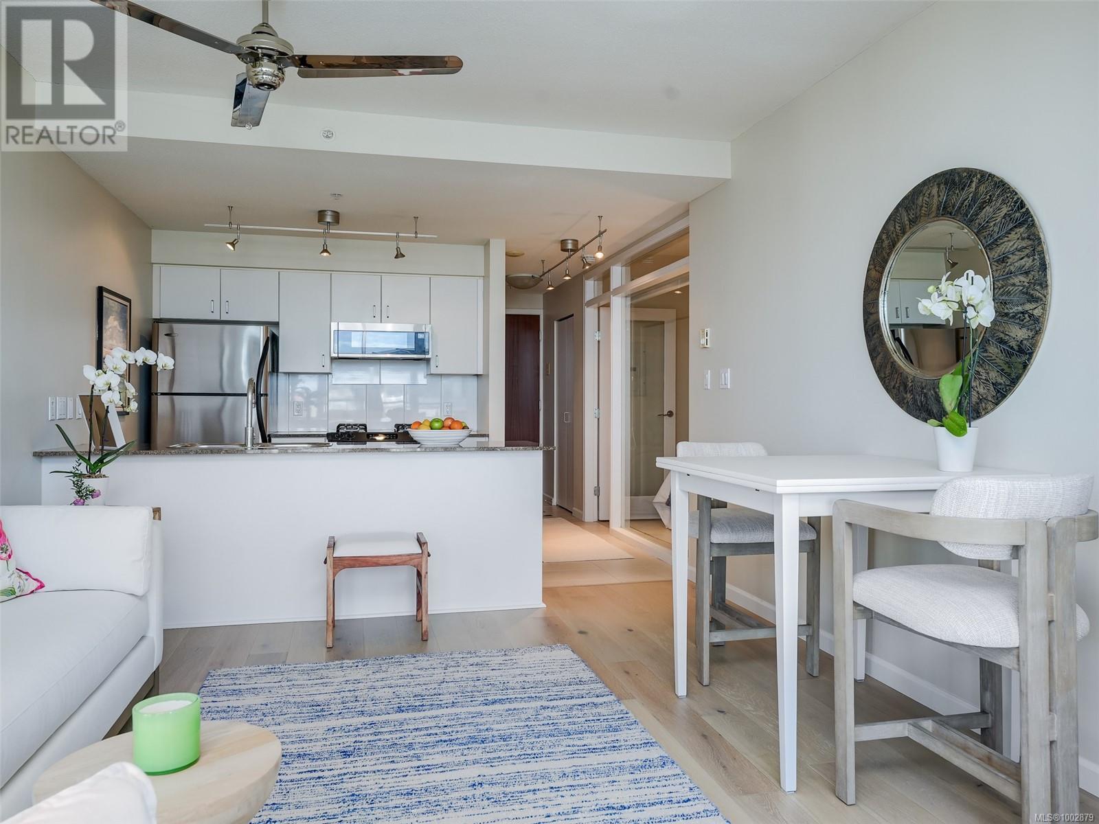714 160 Wilson St, Victoria, British Columbia  V9A 7P9 - Photo 10 - 1002879