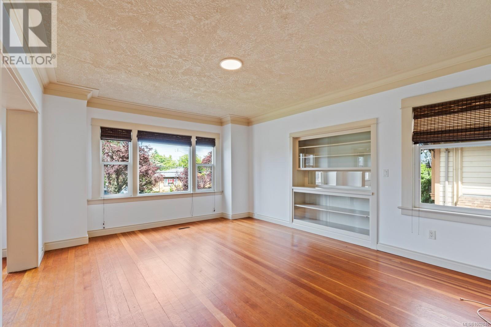 3027 Fifth St, Victoria, British Columbia  V8T 4B6 - Photo 14 - 1002840