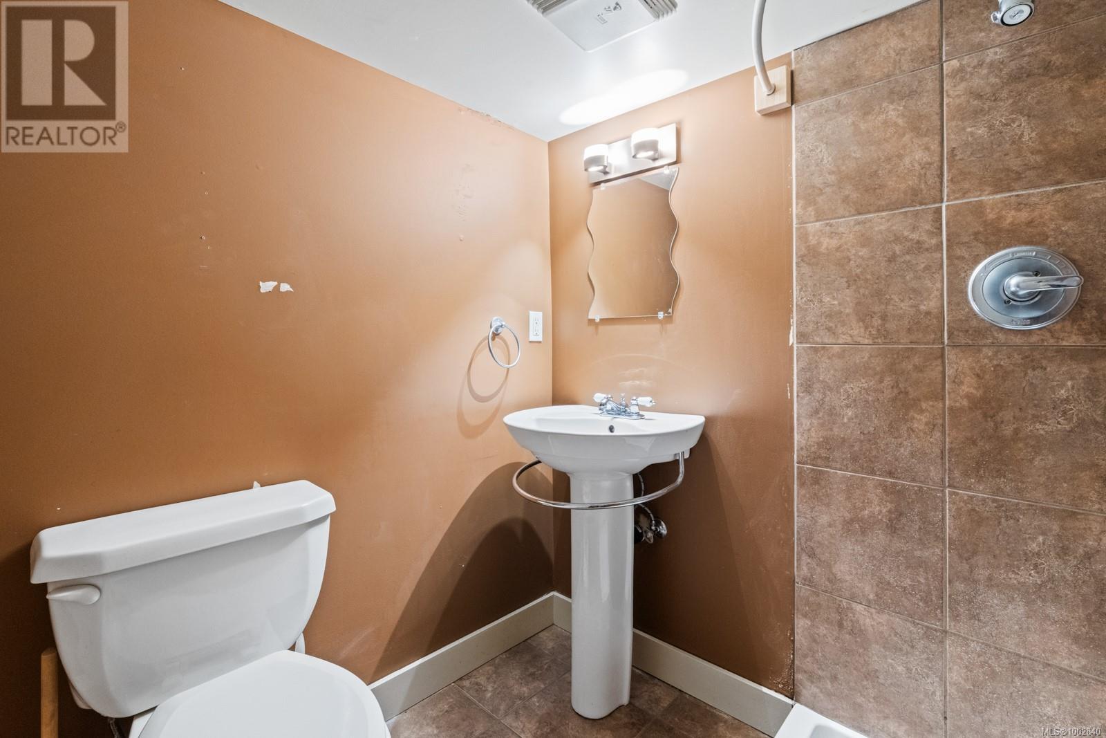 3027 Fifth St, Victoria, British Columbia  V8T 4B6 - Photo 48 - 1002840