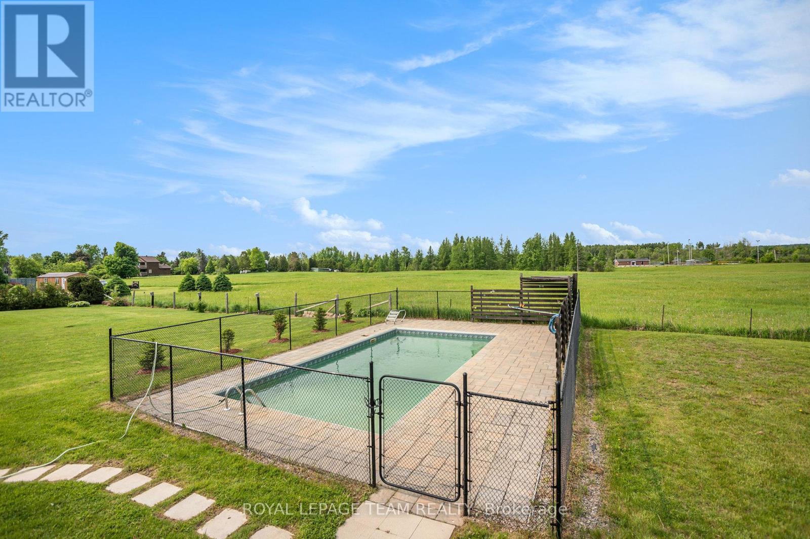 2833 Dunrobin Road, Ottawa, Ontario  K0A 1T0 - Photo 42 - X12195815