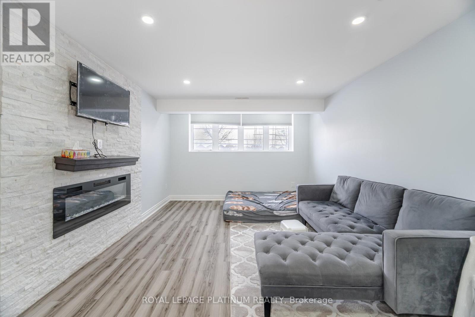 21 Smallwood Road, Brampton, Ontario  L7A 4Y7 - Photo 44 - W12199955