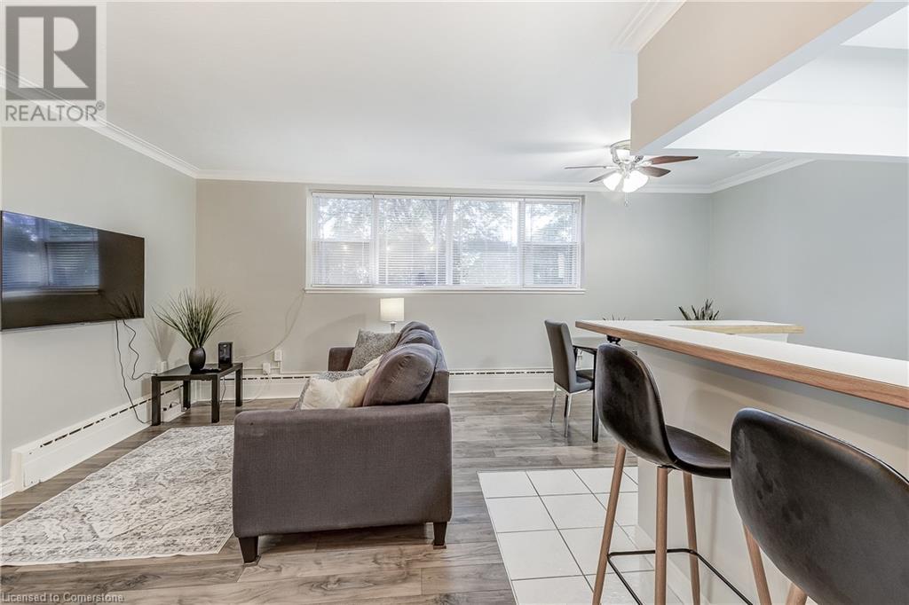 2052 Courtland Drive Unit# 104, Burlington, Ontario  L7R 1R8 - Photo 7 - 40739903