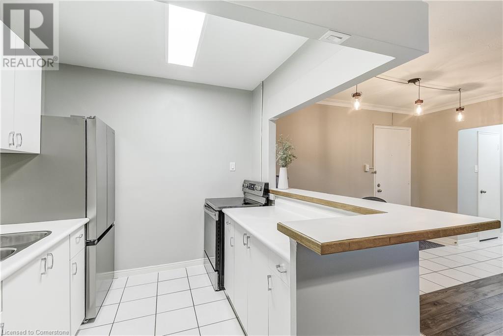 2052 Courtland Drive Unit# 104, Burlington, Ontario  L7R 1R8 - Photo 16 - 40739903