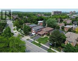 6827 EDENWOOD Drive, Mississauga, Ontario