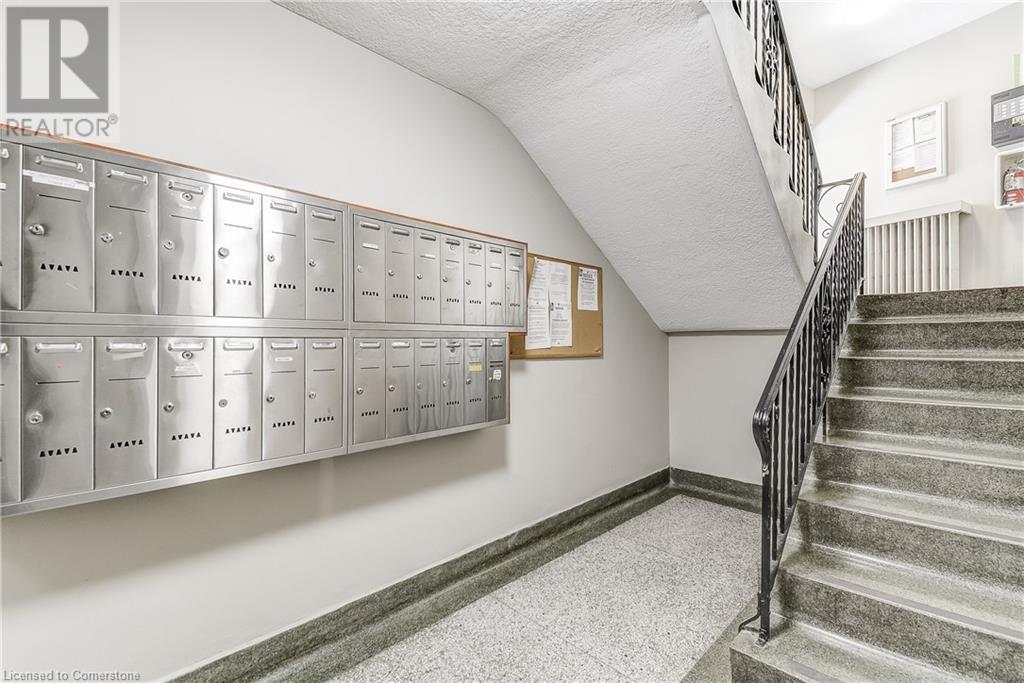 2052 Courtland Drive Unit# 104, Burlington, Ontario  L7R 1R8 - Photo 22 - 40739903