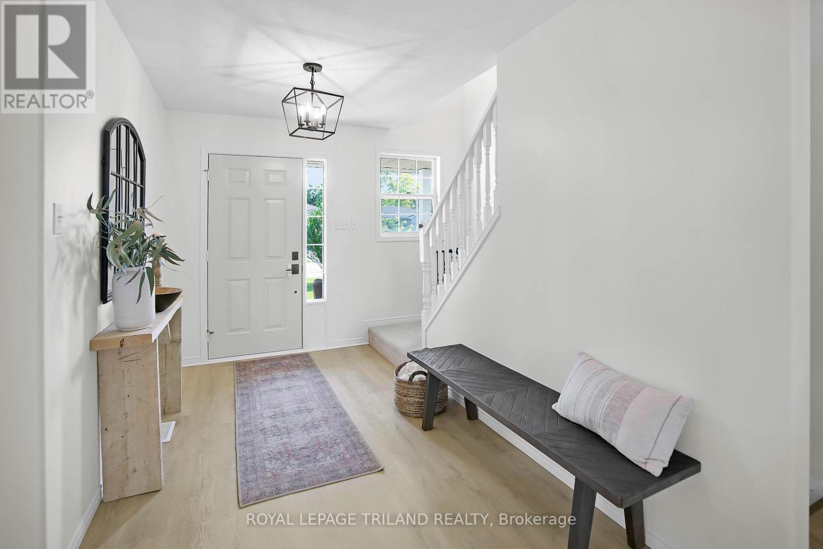 10029 Florence Street, Southwold, Ontario  N5P 4L6 - Photo 4 - X12213256