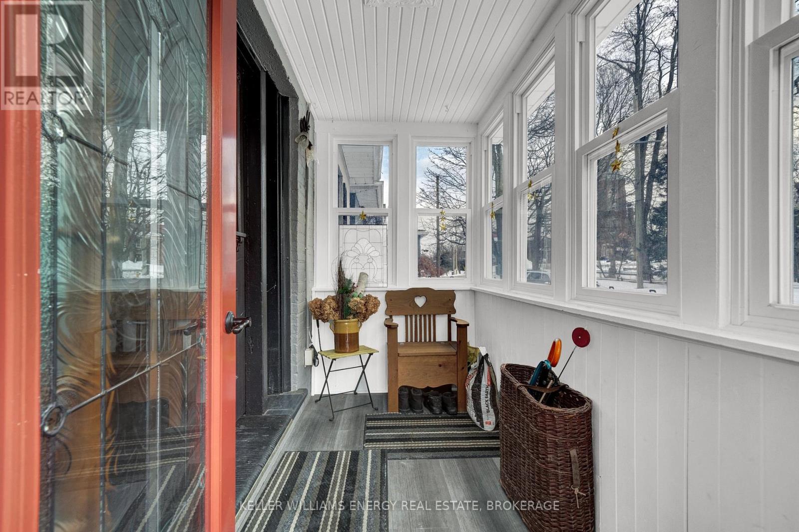11 Pine Street N, Port Hope, Ontario  L1A 3G4 - Photo 3 - X12213208