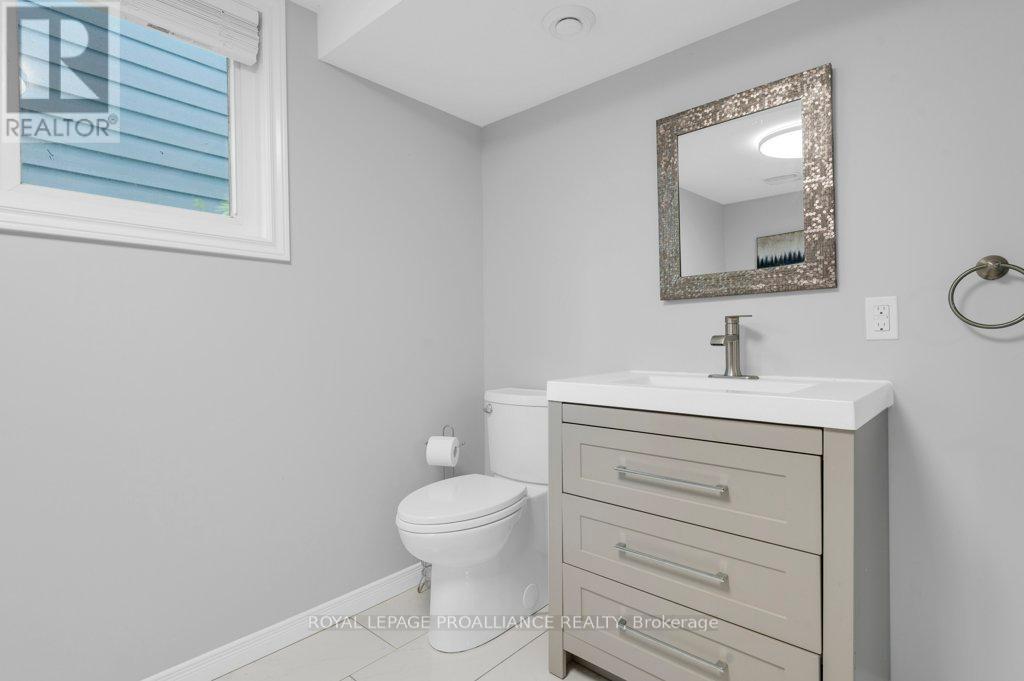 105a&b Bernard Long Road, Quinte West, Ontario  K8V 5P6 - Photo 28 - X12213263