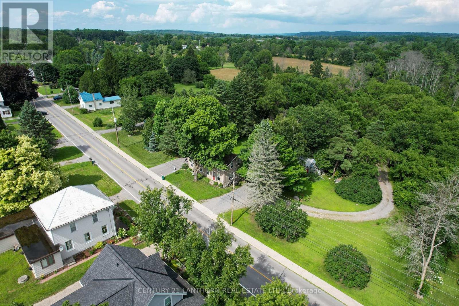 1927 Stockdale Road, Quinte West, Ontario  K0K 2C0 - Photo 5 - X12213295