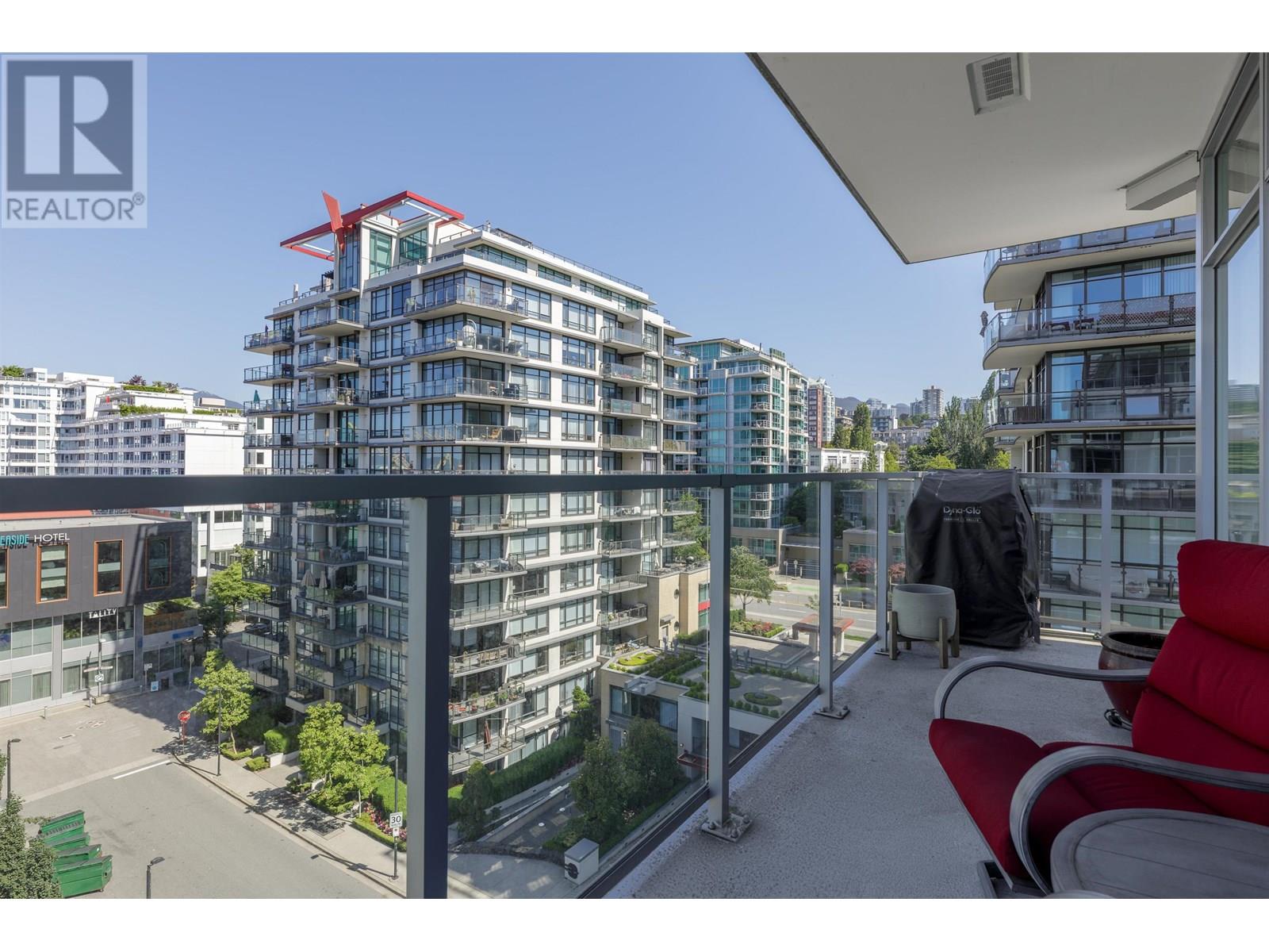 708 185 Victory Ship Way, North Vancouver, British Columbia  V7L 0G2 - Photo 4 - R3013516
