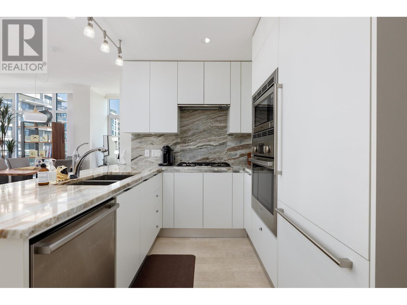 708 185 Victory Ship Way, North Vancouver, British Columbia  V7L 0G2 - Photo 8 - R3013516