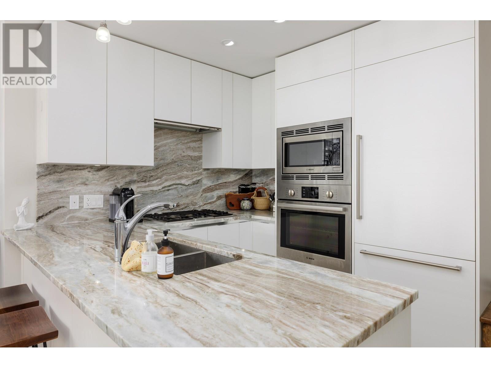 708 185 Victory Ship Way, North Vancouver, British Columbia  V7L 0G2 - Photo 7 - R3013516