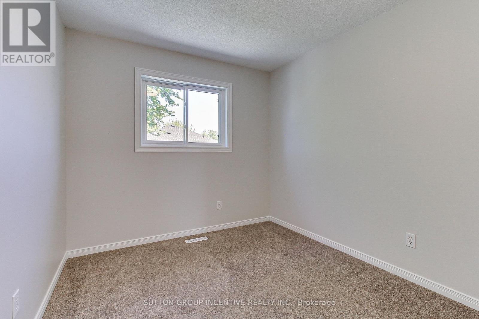 162 Fairwood Drive, Georgina, Ontario  L4P 3Y3 - Photo 30 - N12179490