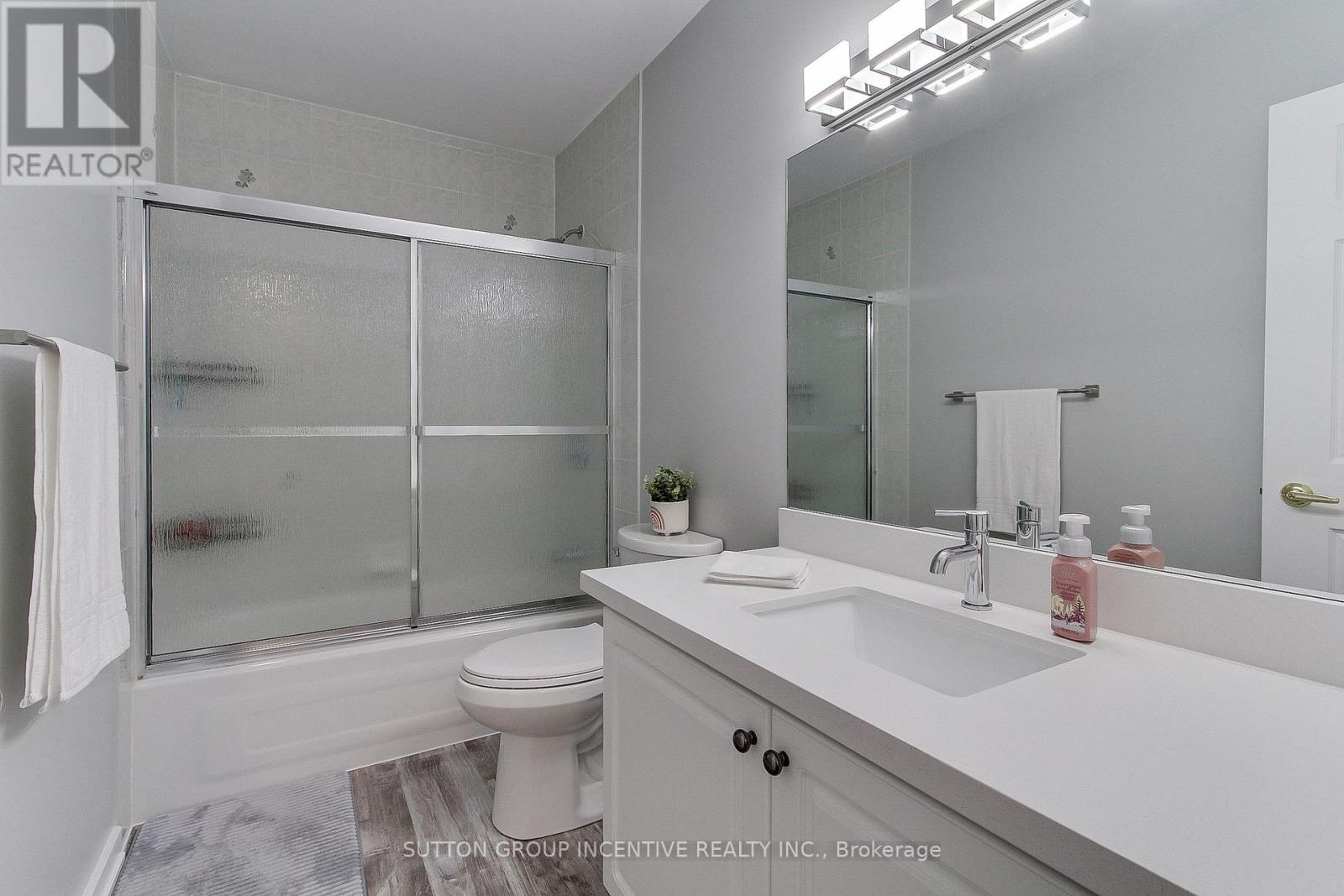 162 Fairwood Drive, Georgina, Ontario  L4P 3Y3 - Photo 32 - N12179490