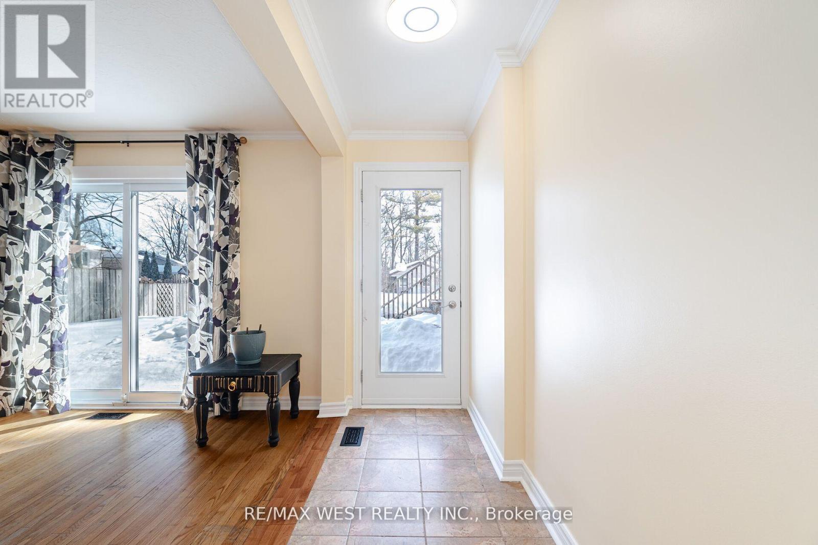 105 Shirley Avenue, Barrie, Ontario  L4N 1N3 - Photo 33 - S12039795