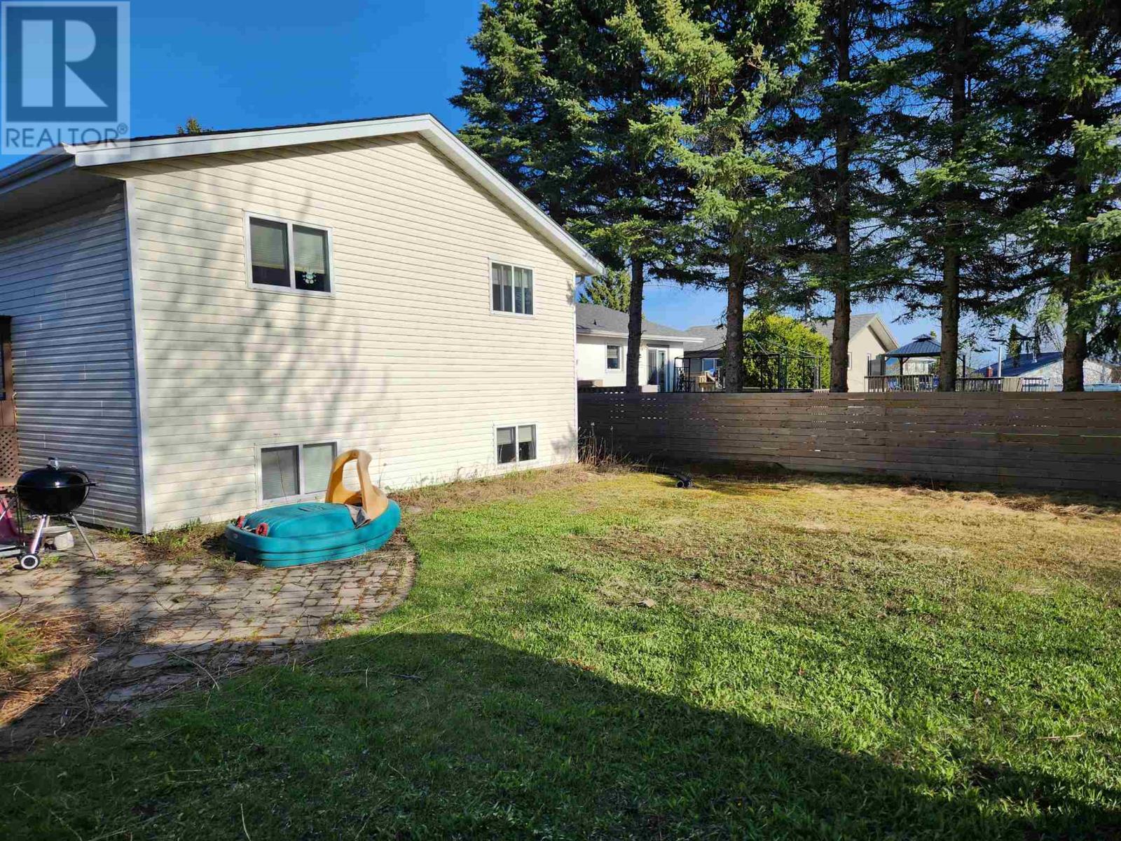 417 Valley St, Thunder Bay, Ontario  P7B 6K8 - Photo 5 - TB251546