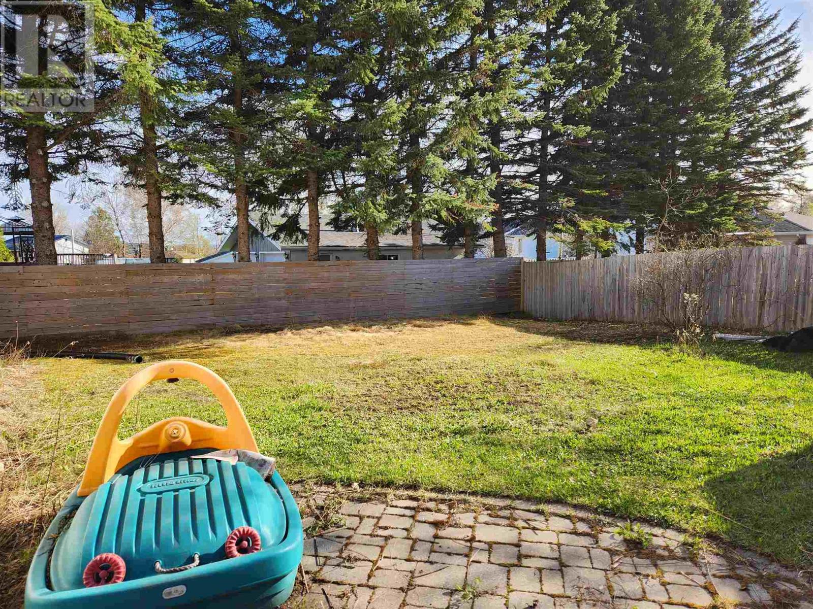 417 Valley St, Thunder Bay, Ontario  P7B 6K8 - Photo 4 - TB251546