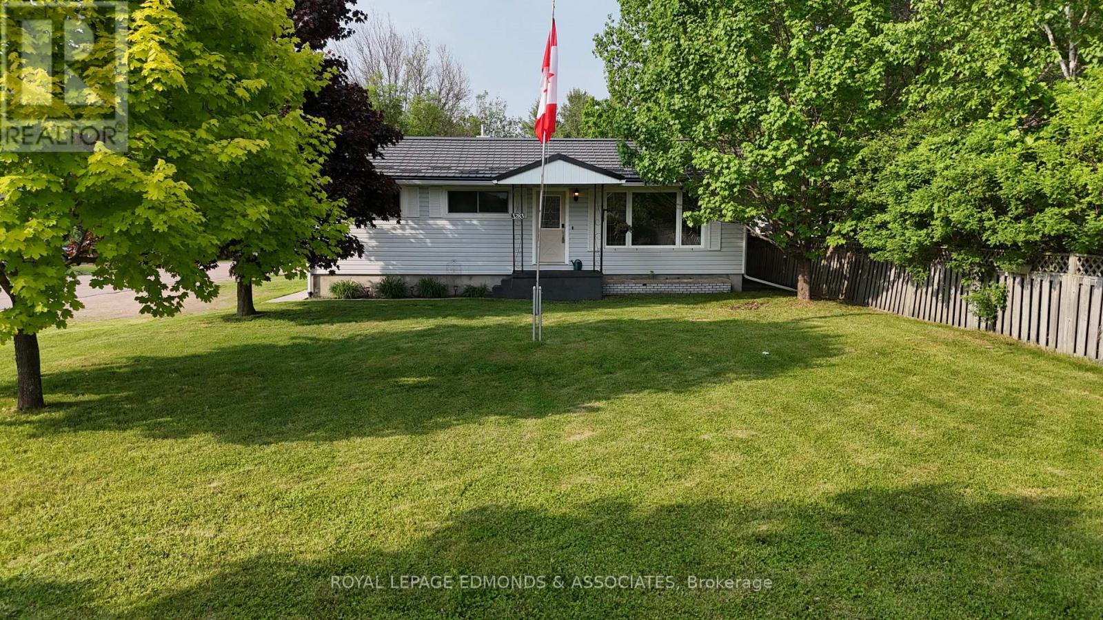 3283 Petawawa Boulevard, Petawawa, Ontario  K8H 1X8 - Photo 2 - X12213211