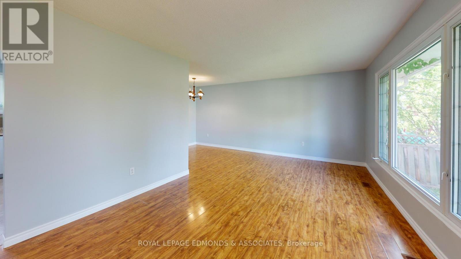 3283 Petawawa Boulevard, Petawawa, Ontario  K8H 1X8 - Photo 6 - X12213211