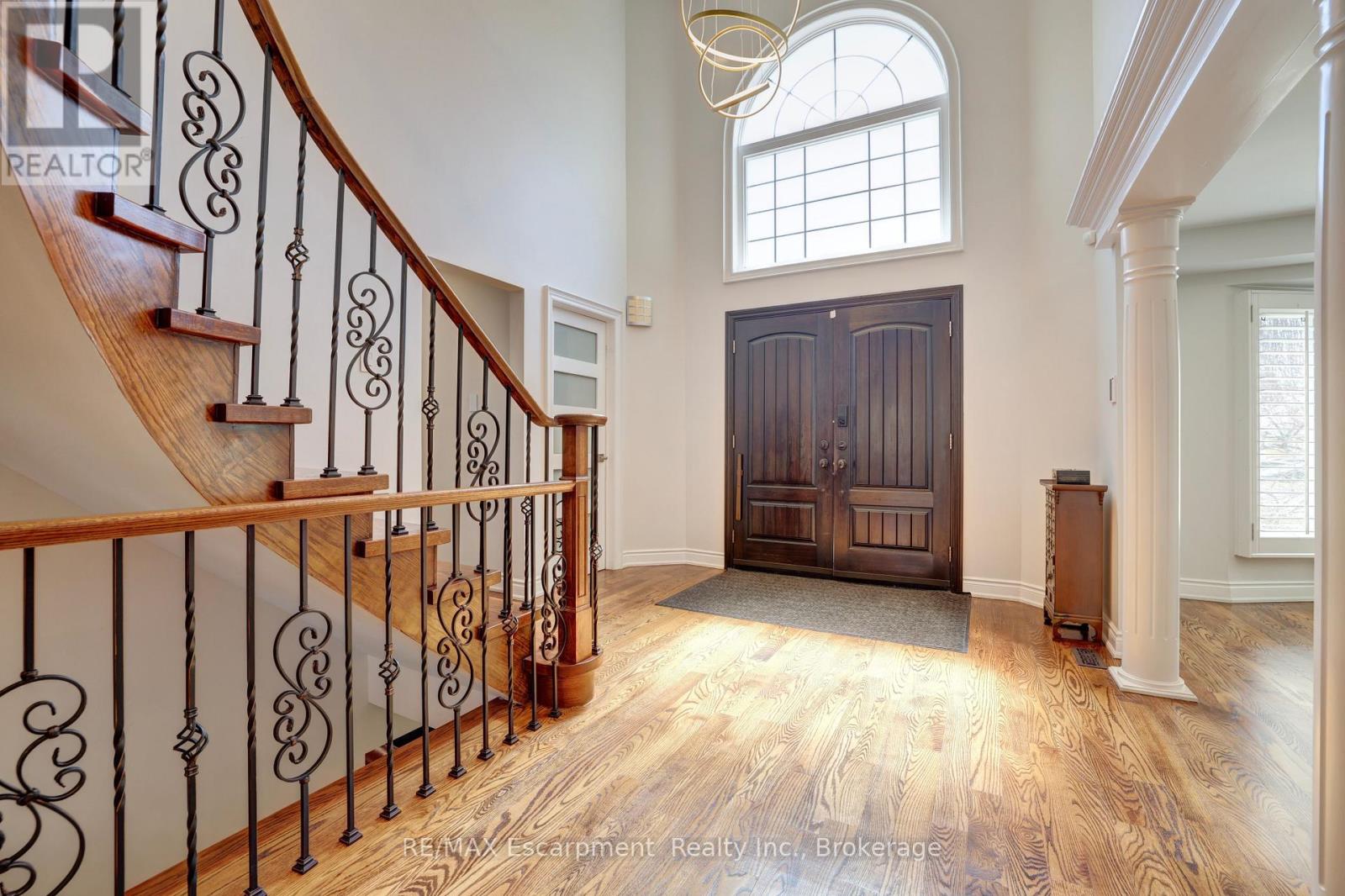 Property at 1658 HERITAGE WAY image 4